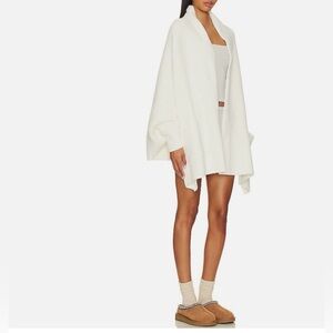 Barefoot Dreams Women's White Cardigan